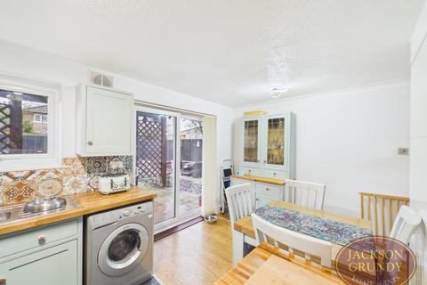 3 bedroom end of terrace house for sale, Crabtree Close, Hartwell, NN7 2LB
