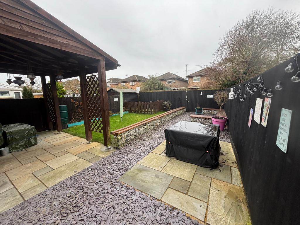 Crabtree Close