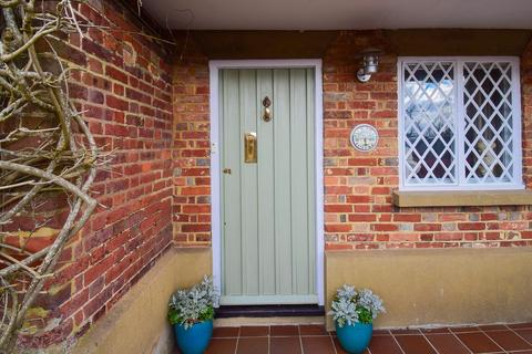 4 bedroom semi-detached house for sale, Heaverham Road, Kemsing, Sevenoaks, TN15