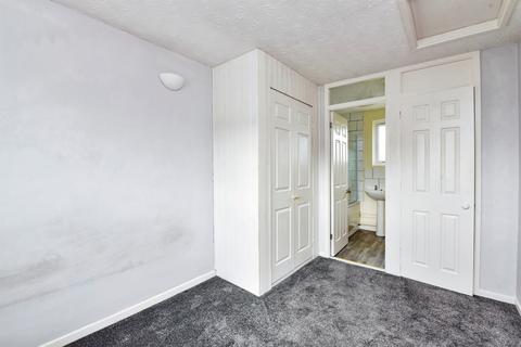undefined, Highgrove Close, Calne