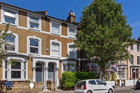 4 bedroom terraced house for sale, Reighton Road, London, E5