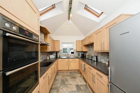 3 bedroom semi-detached house for sale, Milton Avenue, King's Lynn