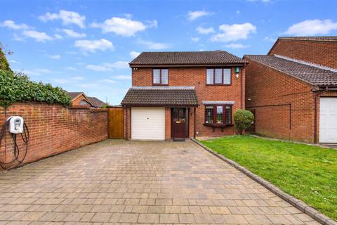 Ballamoor Close, Calcot, Reading, Berkshire, RG31