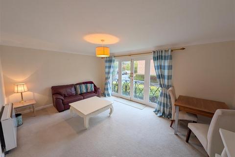 2 bedroom apartment for sale, Hawkesbury Mews, Darlington