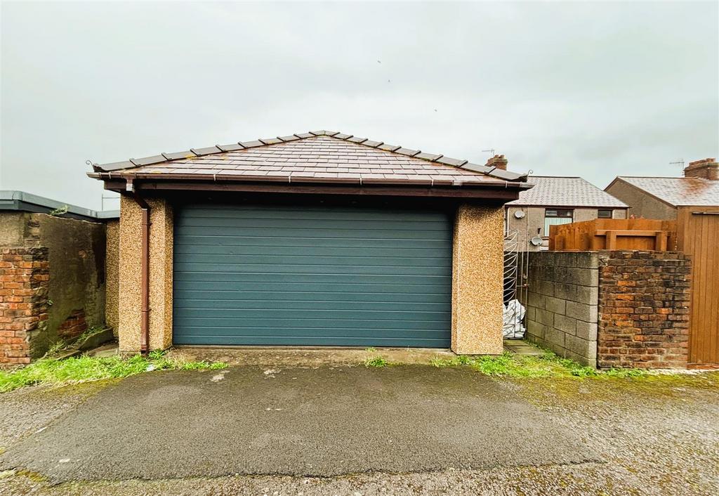 Double Garage
