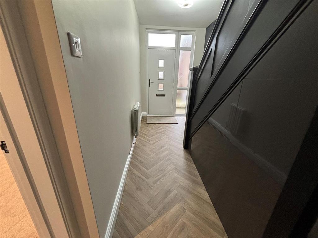 Hallway.jpg