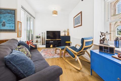 2 bedroom flat for sale, Kershaw Drive, Lancaster, LA1