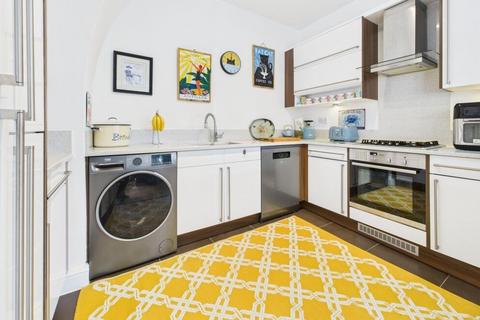 2 bedroom flat for sale, Kershaw Drive, Lancaster, LA1