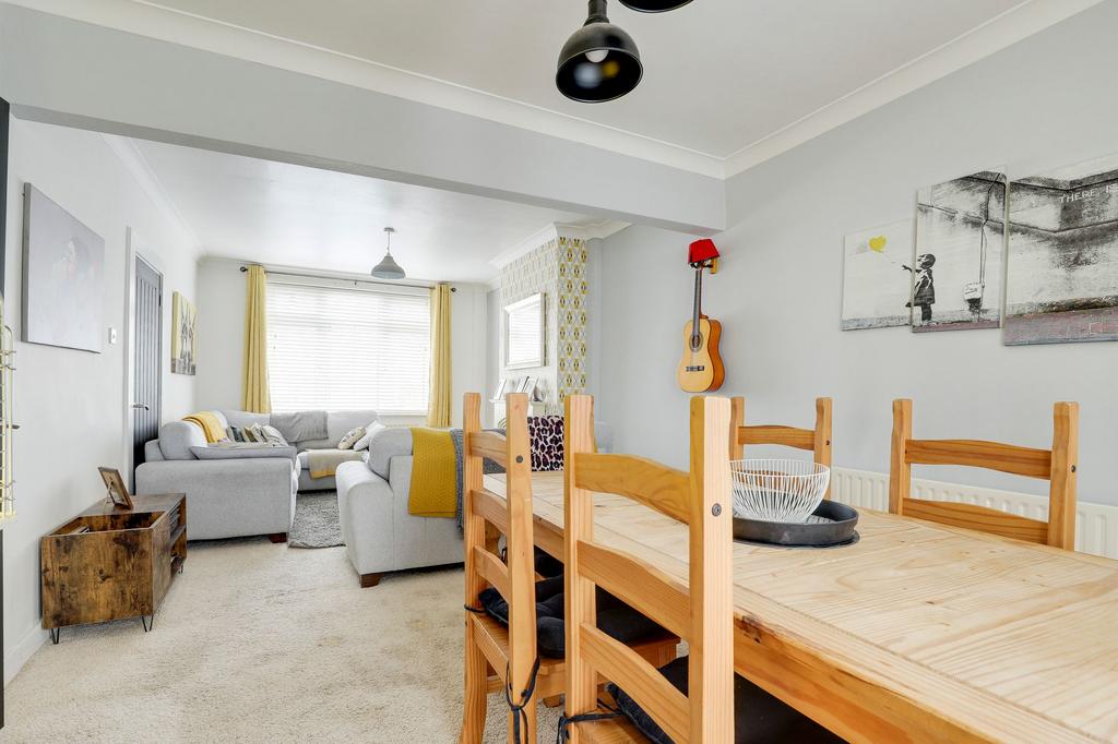 Living/Dining Room