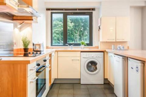 1 bedroom flat to rent, 11, The Embankment, 232 Cardigan Road
