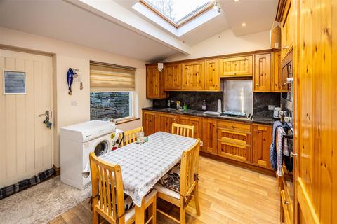undefined, Ravensknowle Road, Huddersfield HD5
