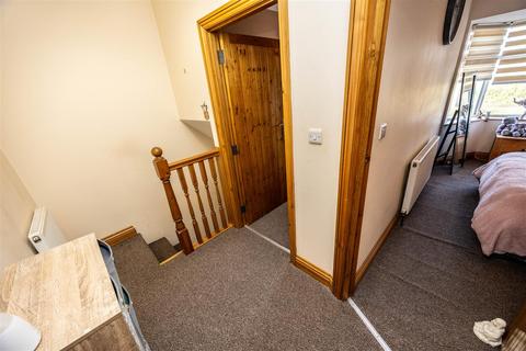 2 bedroom semi-detached house for sale, Ravensknowle Road, Huddersfield HD5