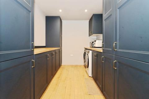 4 bedroom detached house for sale, Summers Mead, Yate, Bristol
