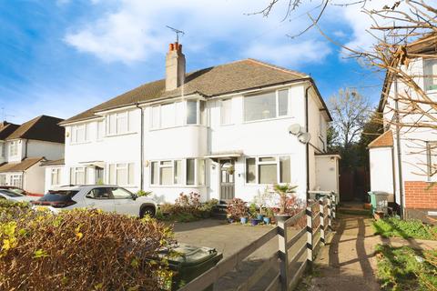 2 bedroom maisonette for sale, Courtlands Drive, Watford