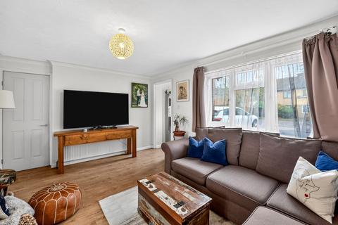 2 bedroom ground floor flat for sale, Connaught Gardens, Morden