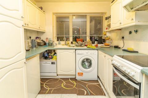 undefined, Rowle Close, Stantonbury, Milton Keynes