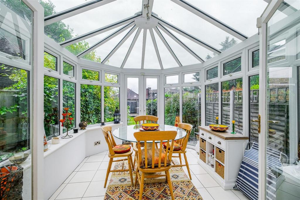 53 Wynndale Road-21.jpg