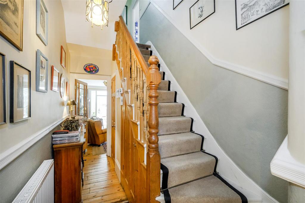 53 Wynndale Road-10.jpg