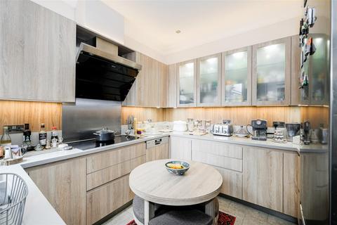3 bedroom house for sale, Wynndale Road