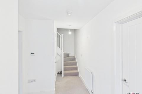 3 bedroom house to rent, Emery Avenue, Gloucester GL1
