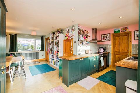 undefined, Round Hill, Halifax