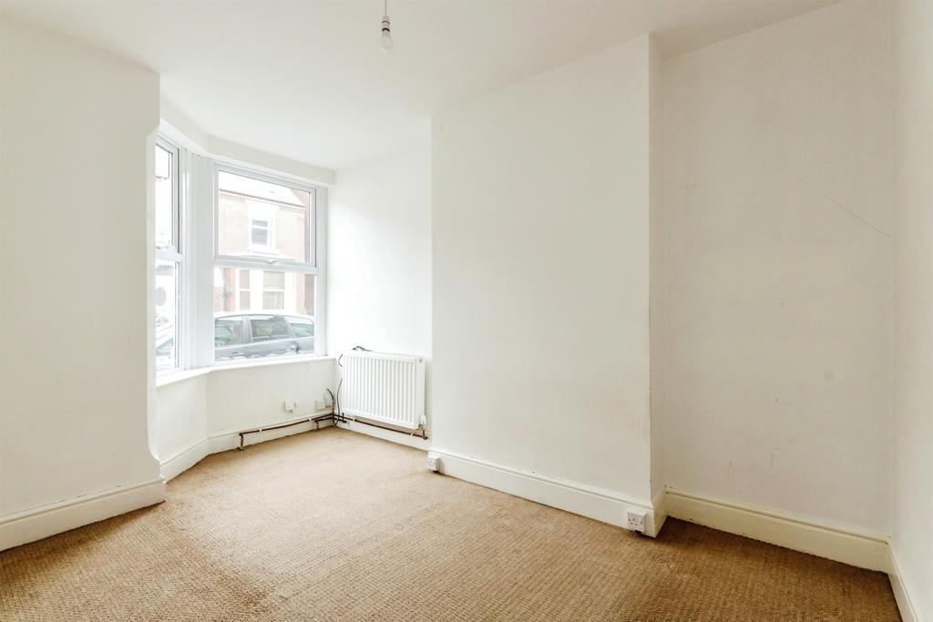 House in Nottingham, Sherwood - View 2