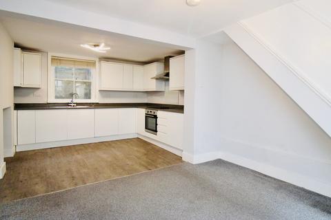 3 bedroom terraced house to rent, Stone Street, BRIGHTON