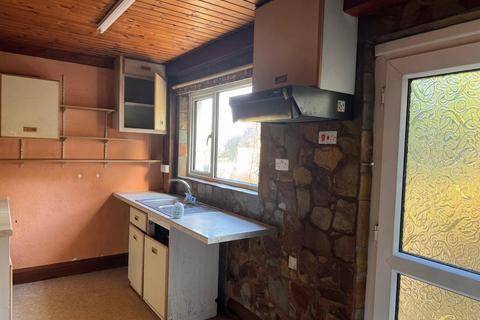 3 bedroom terraced house for sale, Gloucester Road, Bingley BD16