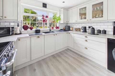 4 bedroom detached house for sale, Annington Gardens, Shoreham by sea