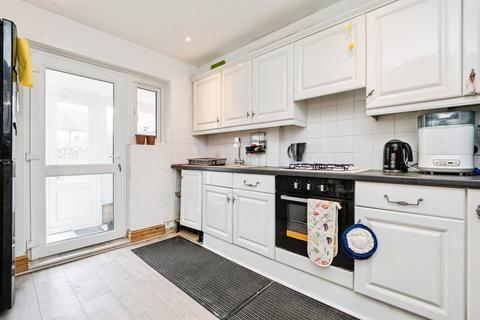3 bedroom terraced house for sale, Hood Road, RAINHAM