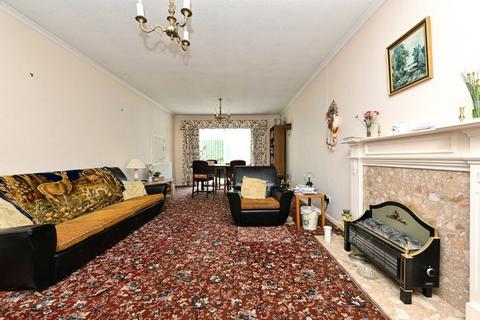 2 bedroom detached bungalow for sale, Nelson Drive, HUNSTANTON