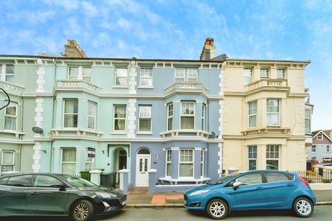6 bedroom terraced house for sale, St. Aubyns Road, Eastbourne