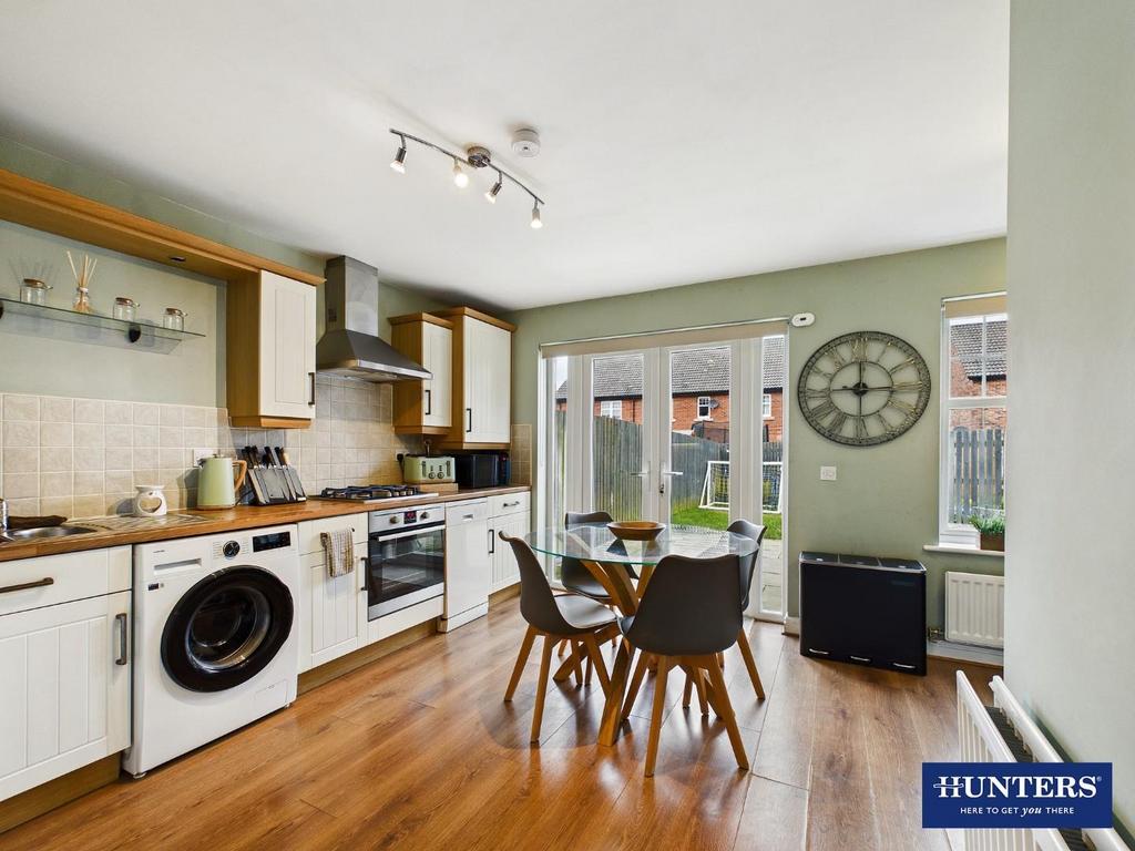 Kitchen / Dining Room