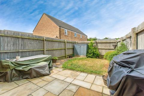 3 bedroom end of terrace house for sale, Bedstone Way, Farcet, Peterborough
