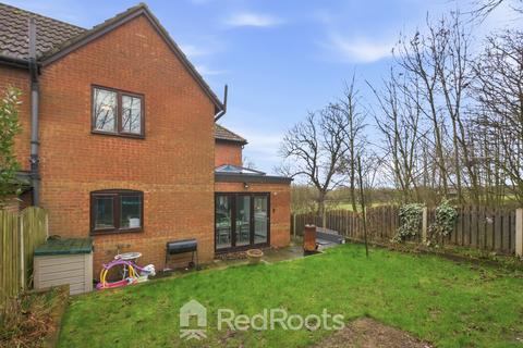 4 bedroom semi-detached house for sale, North End Drive, Doncaster DN5
