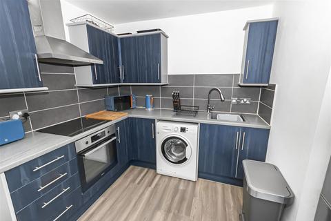 1 bedroom flat for sale, Damer court, Ramsbottom, Bury