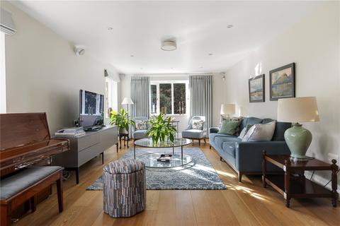 6 bedroom detached house for sale, Albany Close, Esher, KT10
