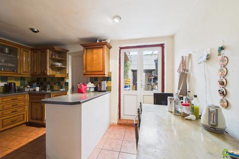 3 bedroom terraced house for sale, Smithies Road, London, SE2