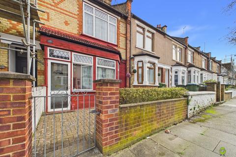 3 bedroom terraced house for sale, Smithies Road, London, SE2
