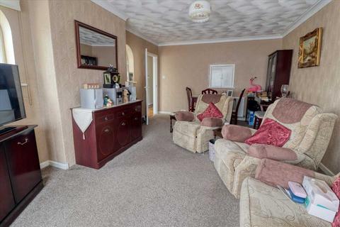 2 bedroom bungalow for sale, Clacton on Sea CO15