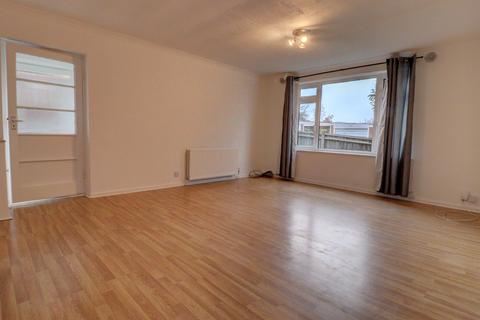 2 bedroom maisonette to rent, Carver Hill Road, Buckinghamshire HP11