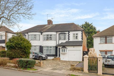 undefined, Minchenden Crescent, London, N14
