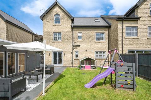 4 bedroom semi-detached house for sale, The Woodlands, Bolton-Upon-Dearne, Rotherham