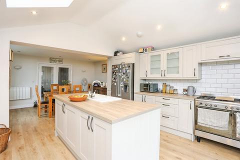 3 bedroom semi-detached house for sale, Main Road, Holland Fen, Lincoln
