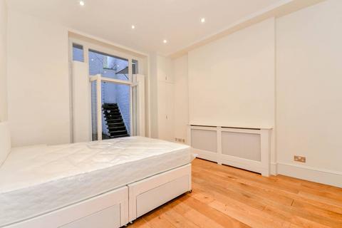 2 bedroom flat to rent, Earls Court Road, South Kensington, London, W8