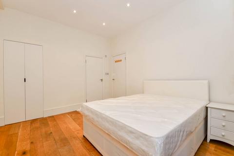 2 bedroom flat to rent, Earls Court Road, South Kensington, London, W8