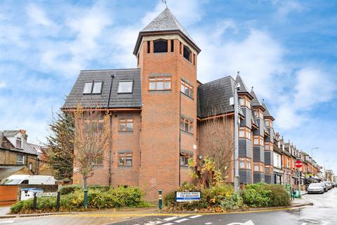 1 bedroom flat for sale, Queens Road, Watford