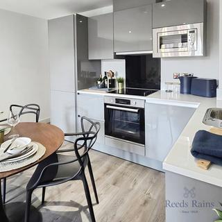 2 bedroom apartment to rent, Brassey Street, Merseyside L8
