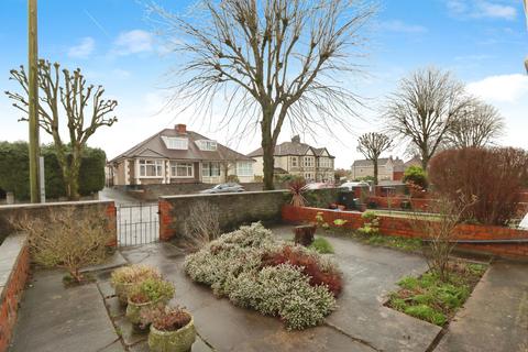 3 bedroom end of terrace house for sale, Kingsway, St. George, Bristol
