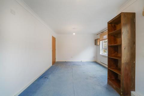 2 bedroom apartment for sale, Cortis Road, London